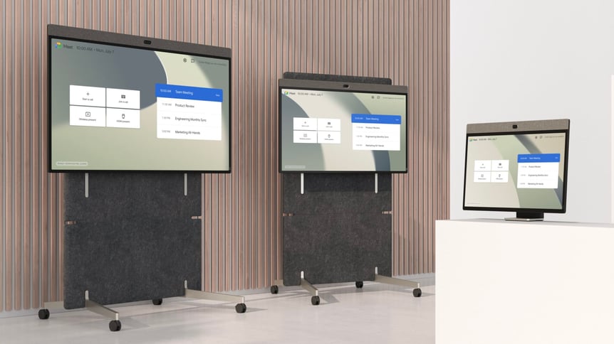 Neat Board met Google Meet interface en touch-bediening in een moderne vergaderruimte